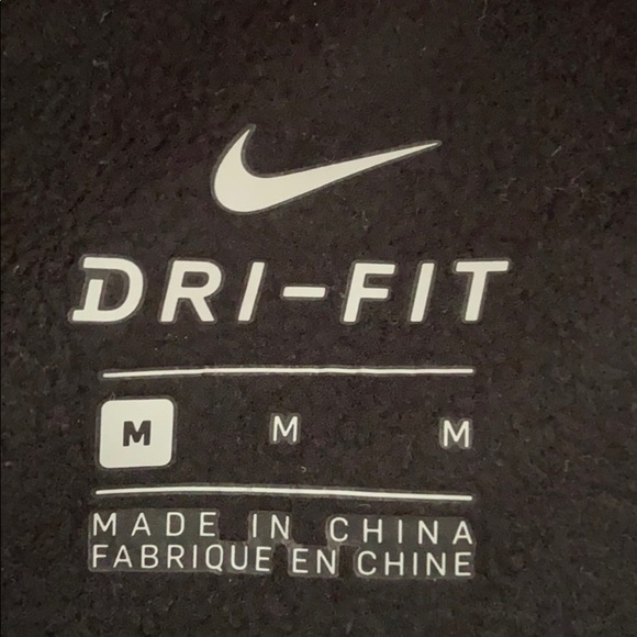 Nike Dri Fit Black Kangaroo Pockets Girls Hoodie - Picture 5 of 9